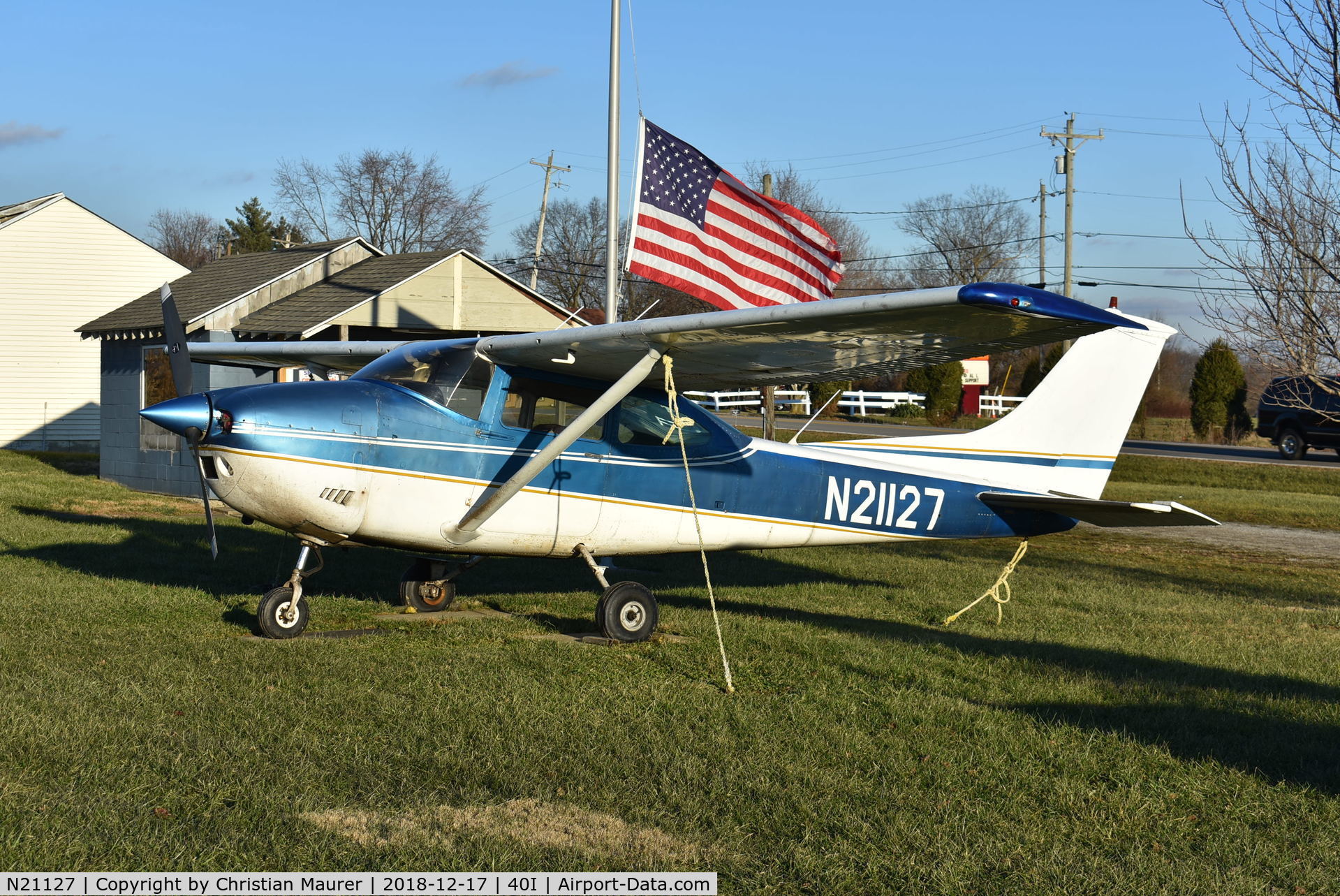 N21127, 1972 Cessna 182P Skylane C/N 18261432, Cessna 182P at Waynesville looking good