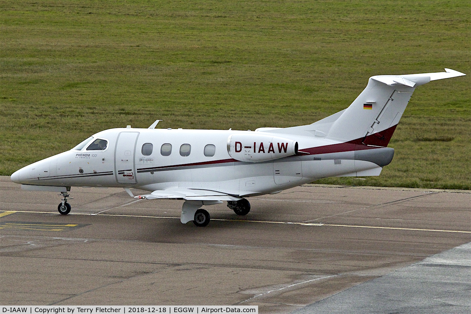 D-IAAW, 2011 Embraer EMB-500 Phenom 100 C/N 50000245, At Luton