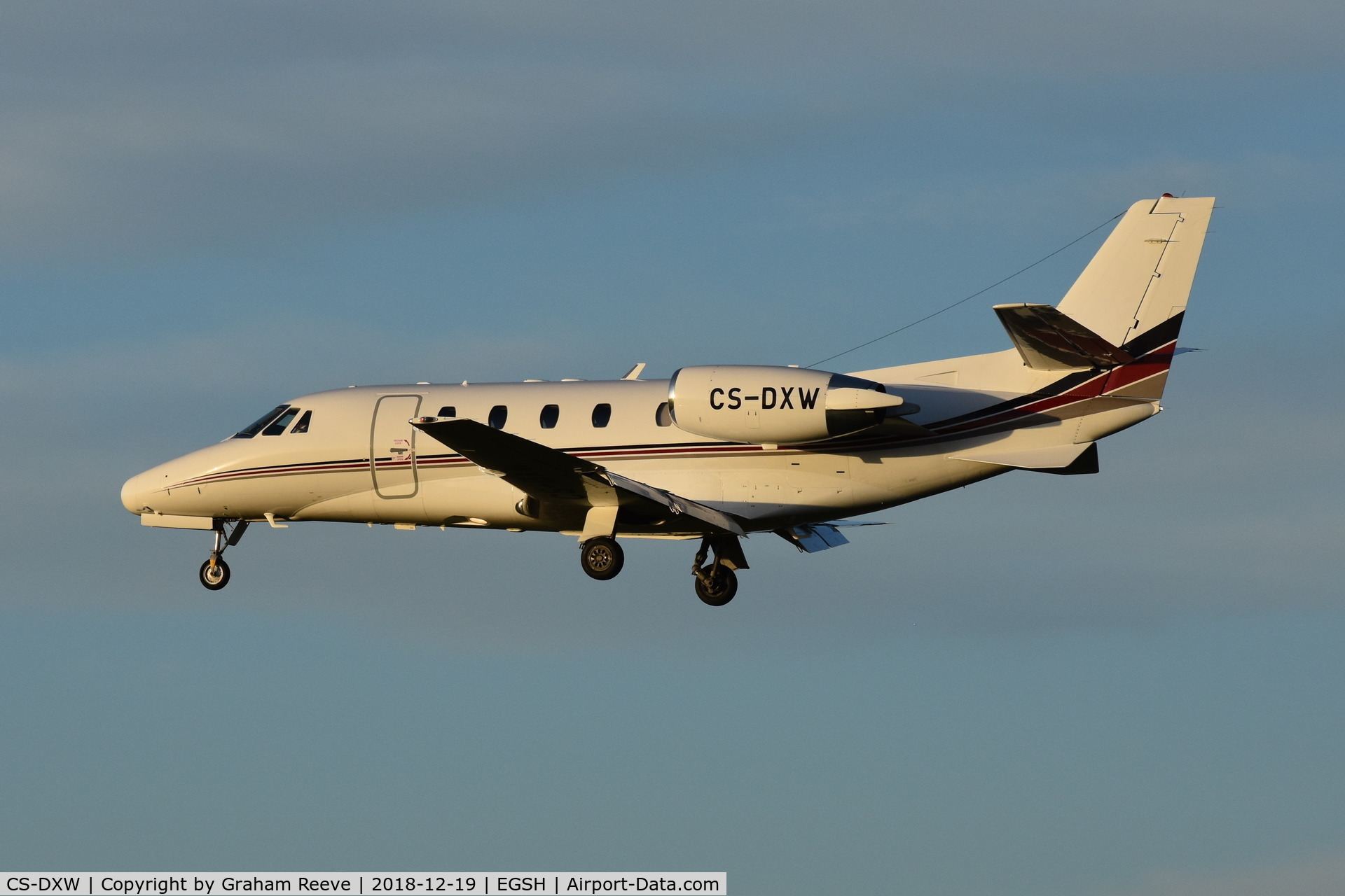CS-DXW, 2008 Cessna 560 Citation Excel XLS C/N 560-5787, Landing at Norwich.