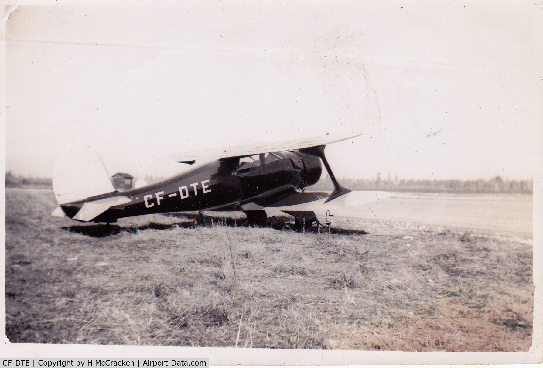 CF-DTE, 1940 Beech D17S Staggerwing C/N 403, Picture found in attic trunk. 













Picture found in trunk.