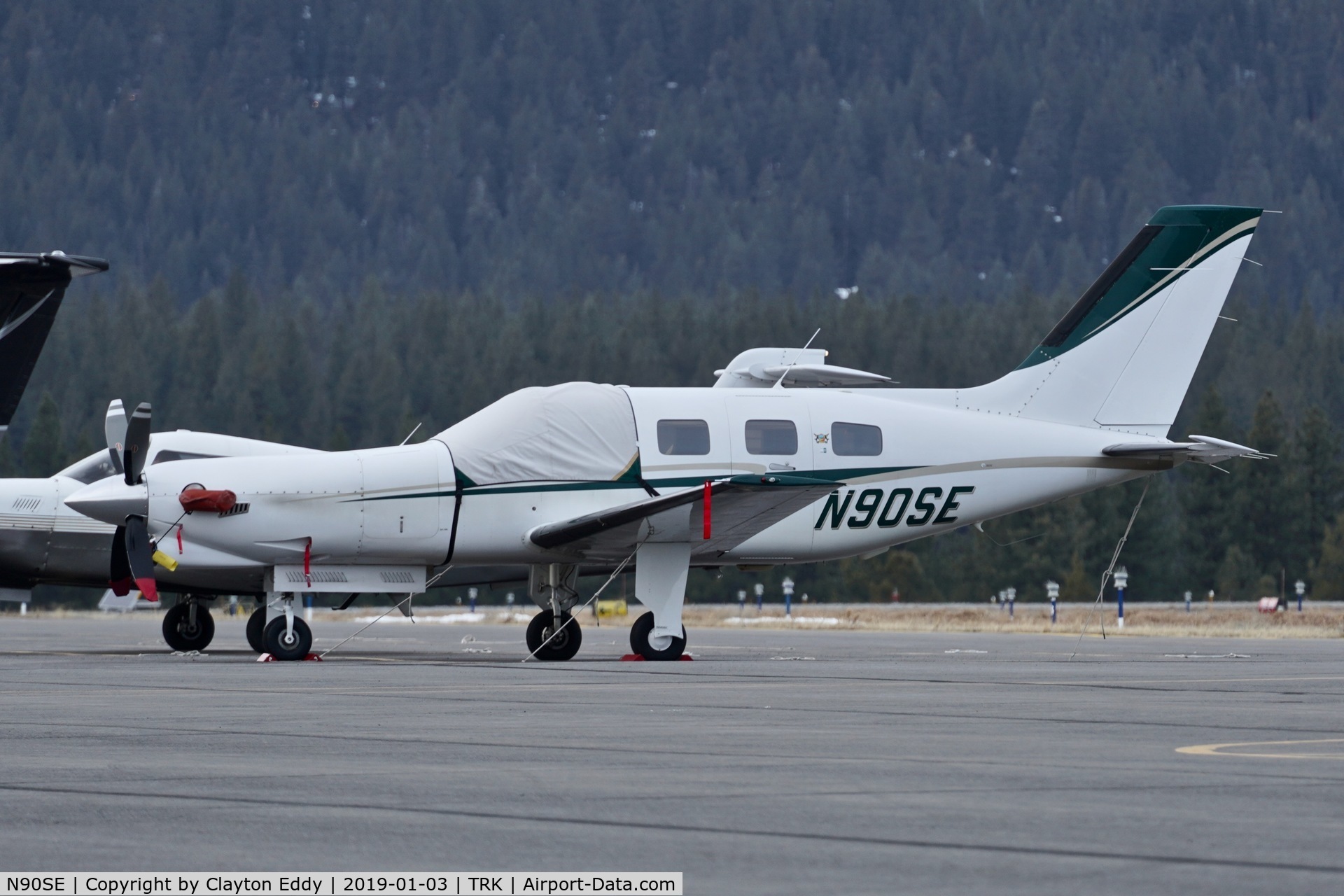 N90SE, 1989 Piper PA-46-350P Malibu Mirage C/N 4622041, Truckee Airport California 2019.