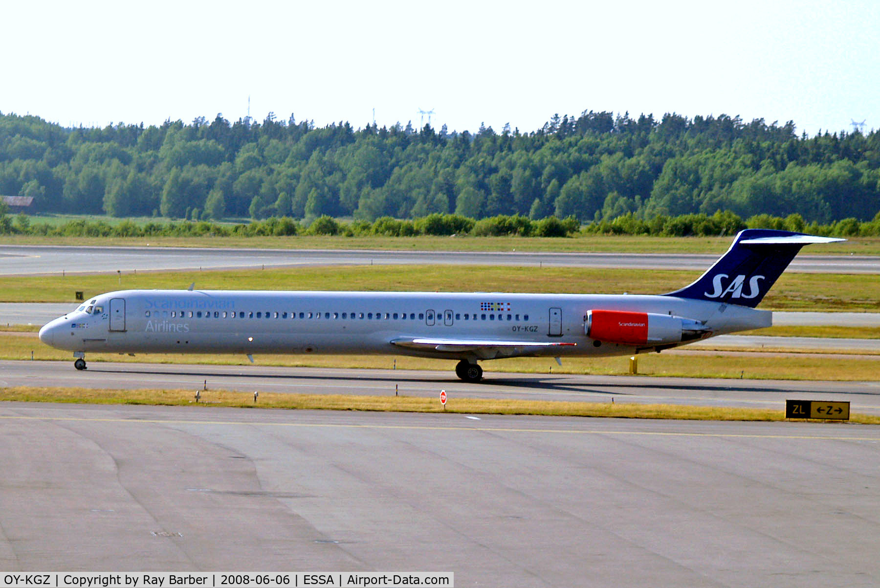 OY-KGZ, 1985 McDonnell Douglas MD-81 (DC-9-81) C/N 49381, OY-KGZ   McDonnell-Douglas DC-9-81 (MD81) [49381] (SAS Scandinavian Airlines) Stockholm-Arlanda~SE 06/06/2008