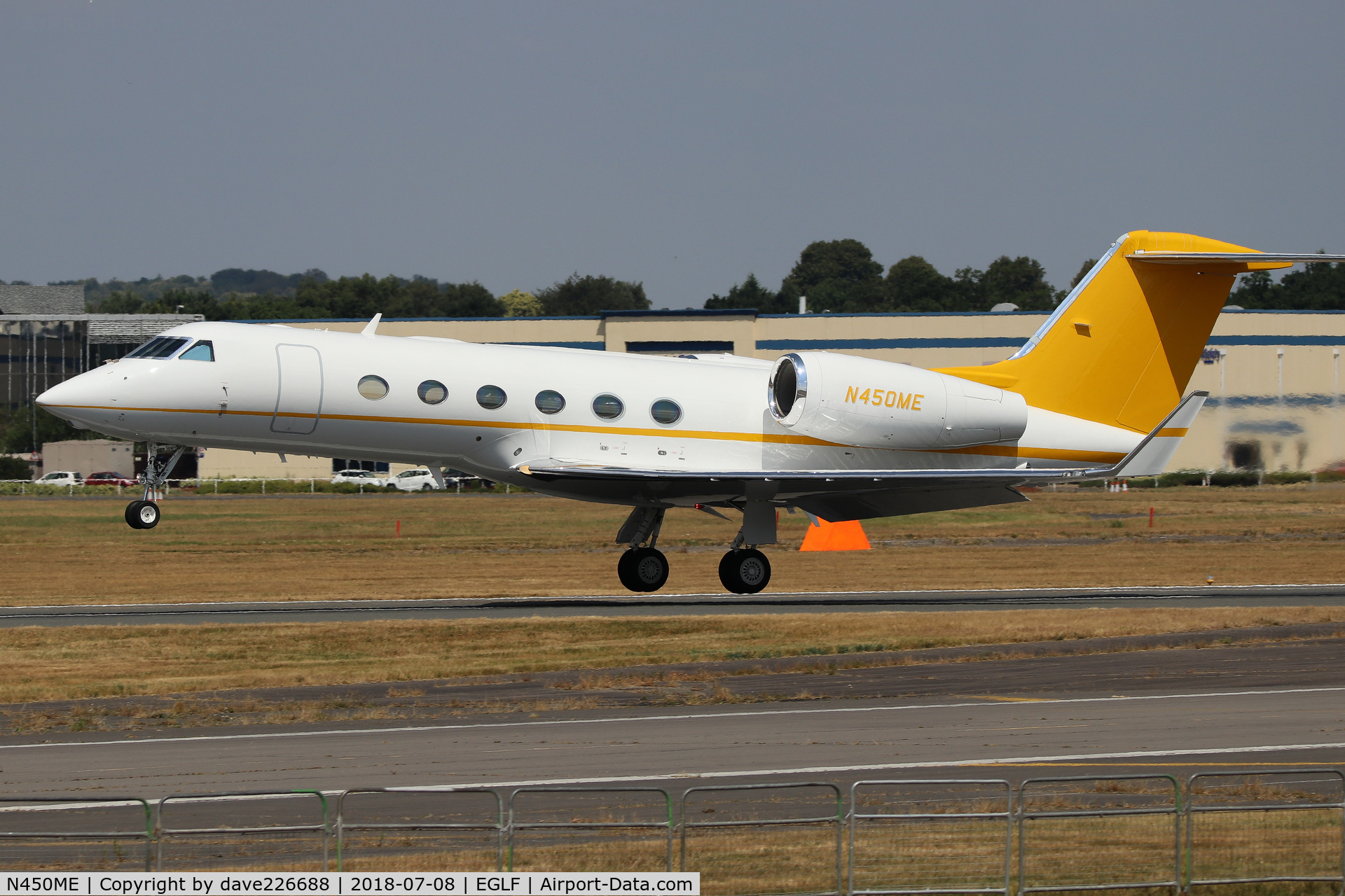 N450ME, 2015 Gulfstream Aerospace GIV-X (G450) C/N 4361, 53 Wildcat LLc G450 landing at Farnborough a week before F.I.A 2018