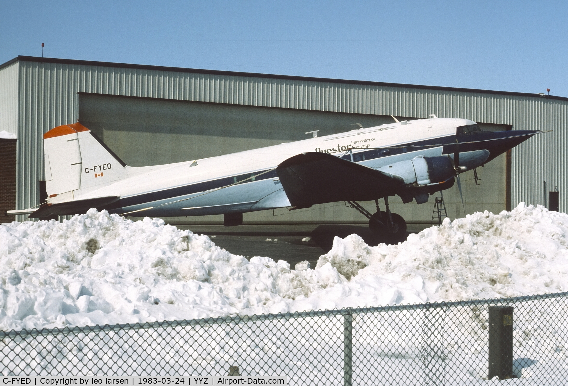 C-FYED, 1942 Douglas R4D-1 C/N 4433, Toronto 24.3.1983