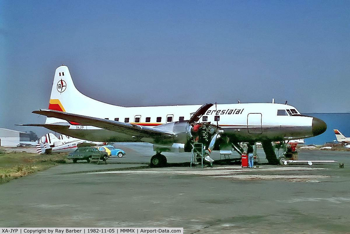 XA-JYP, 1956 Convair 440 Metropolitan C/N 389, XA-JYP   Convair 440-62 Metropolitan [389] (Interestatel de Aviacion) Mexico City-Licenciado Benito Juarez Int'l~XA 05/11/1982. From a slide.