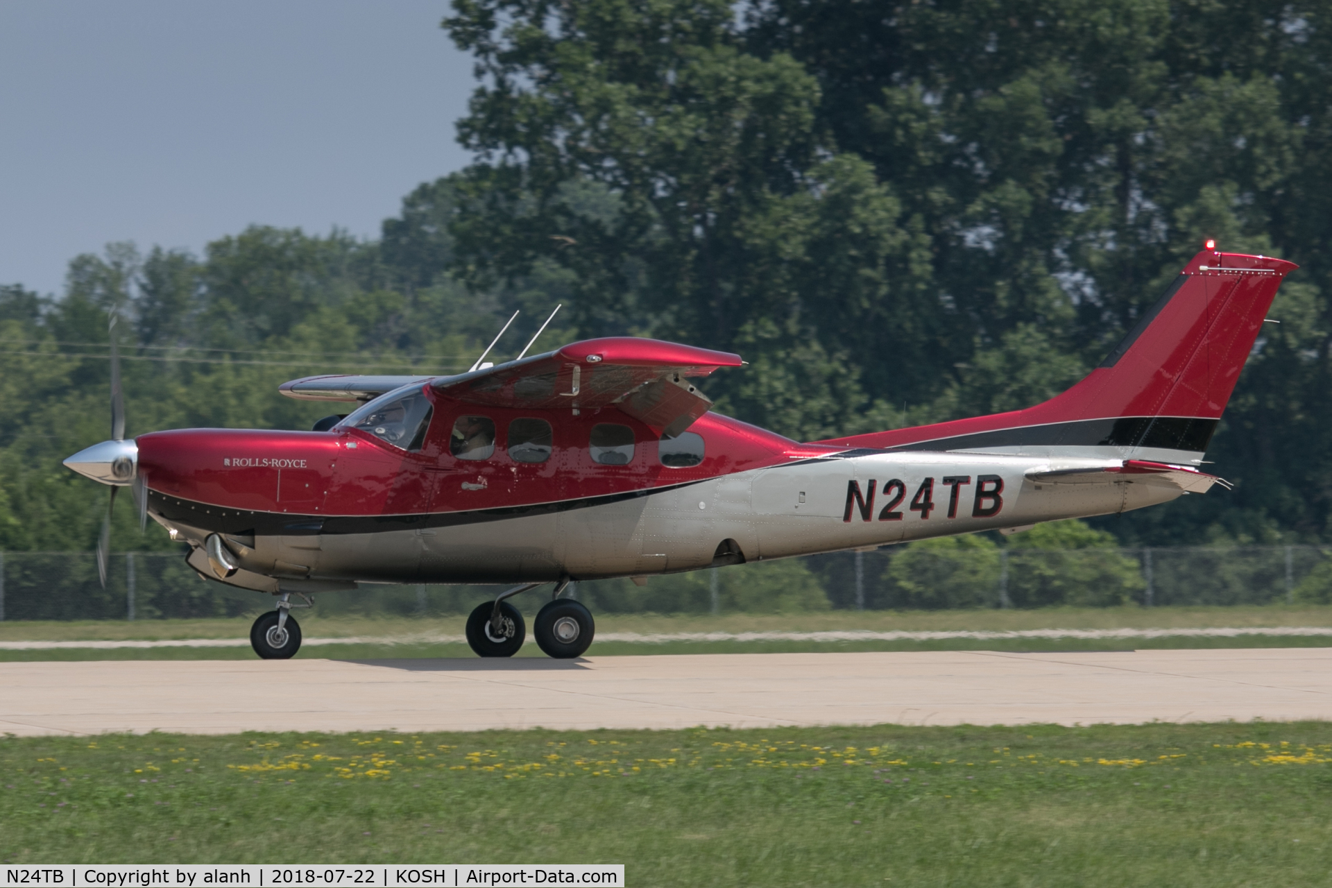 N24TB, 1982 Cessna P210N Pressurised Centurion C/N P21000799, Arriving at AirVenture 2018