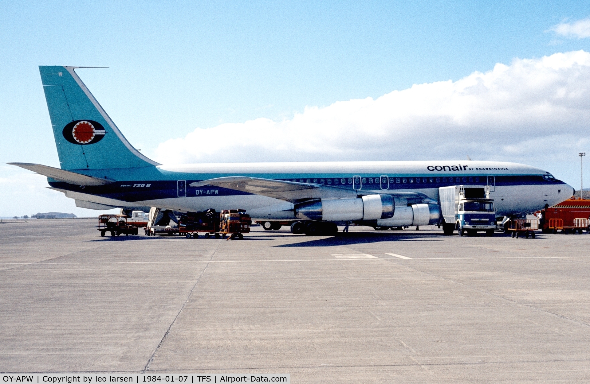 OY-APW, 1961 Boeing 720-051B C/N 18422, Tenerife 7.1.1984