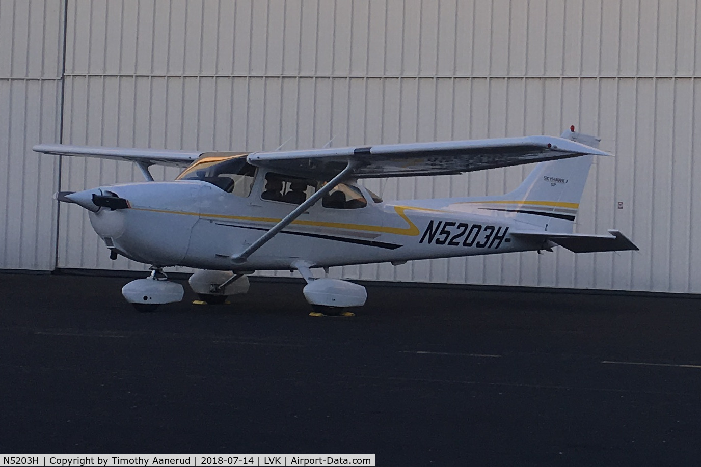 N5203H, 2004 Cessna 172S C/N 172S9732, 2004 Cessna 172S, c/n: 172S9732