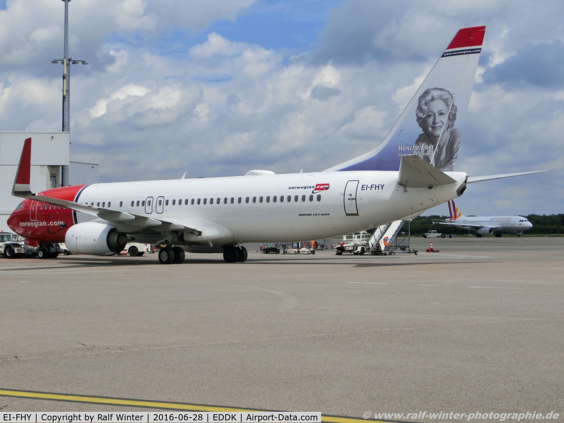 EI-FHY, 2013 Boeing 737-8JP C/N 39020, Boeing 737-8JPW) - IBK Norwegian Air International 'Wenche Foss' - 39020 - EI-FHY - 28.06.2016 - CGN