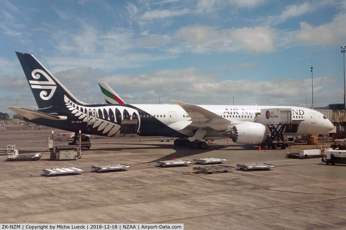 ZK-NZM, 2017 Boeing 787-9 Dreamliner Dreamliner C/N 38180, At Auckland