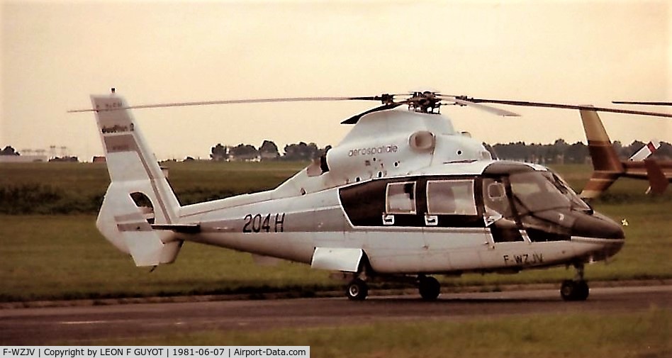 F-WZJV, Aerospatiale SA-365M Panther C/N 6005, Taken at Paris, France during the 1981 Paris Air Show
