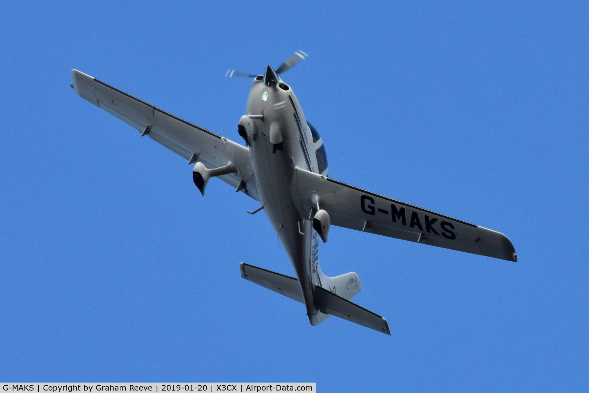 G-MAKS, 2002 Cirrus SR22 C/N 0367, Over head at Northrepps.