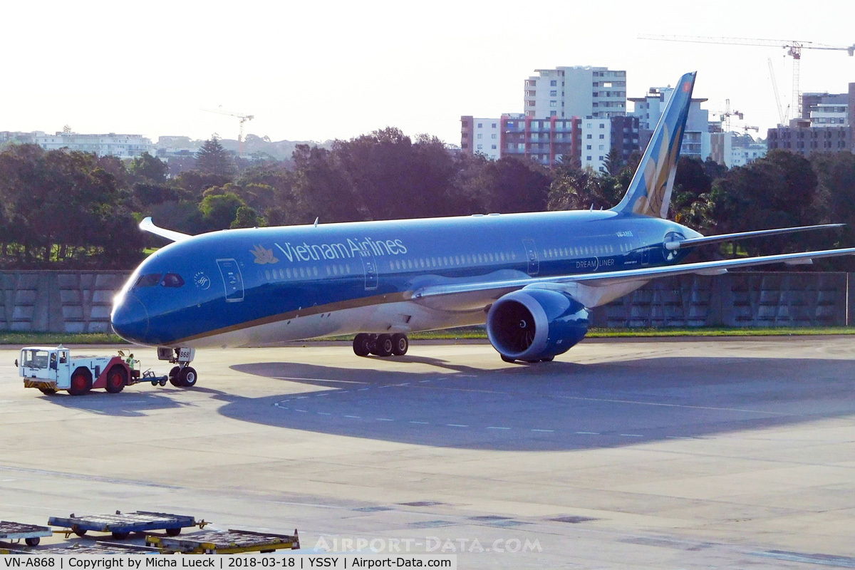 VN-A868, 2016 Boeing 787-9 Dreamliner Dreamliner C/N 39288, At Mascot