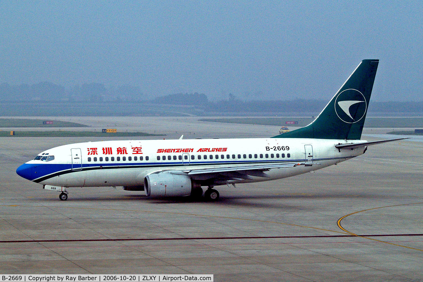 B-2669, 2001 Boeing 737-77L C/N 32722, B-2669   Boeing 737-77L [32722] (Shenzhen Airlines) Xi An-Xianyang~B 20/10/2006