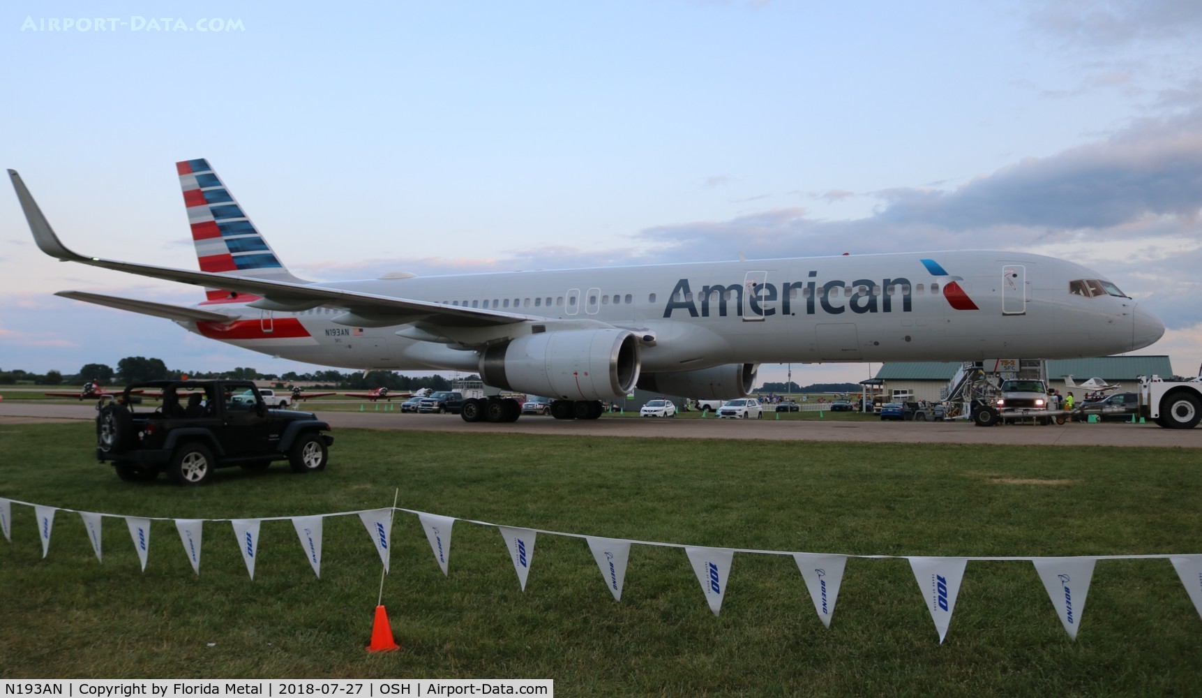 N193AN, 2001 Boeing 757-223 C/N 32387, American