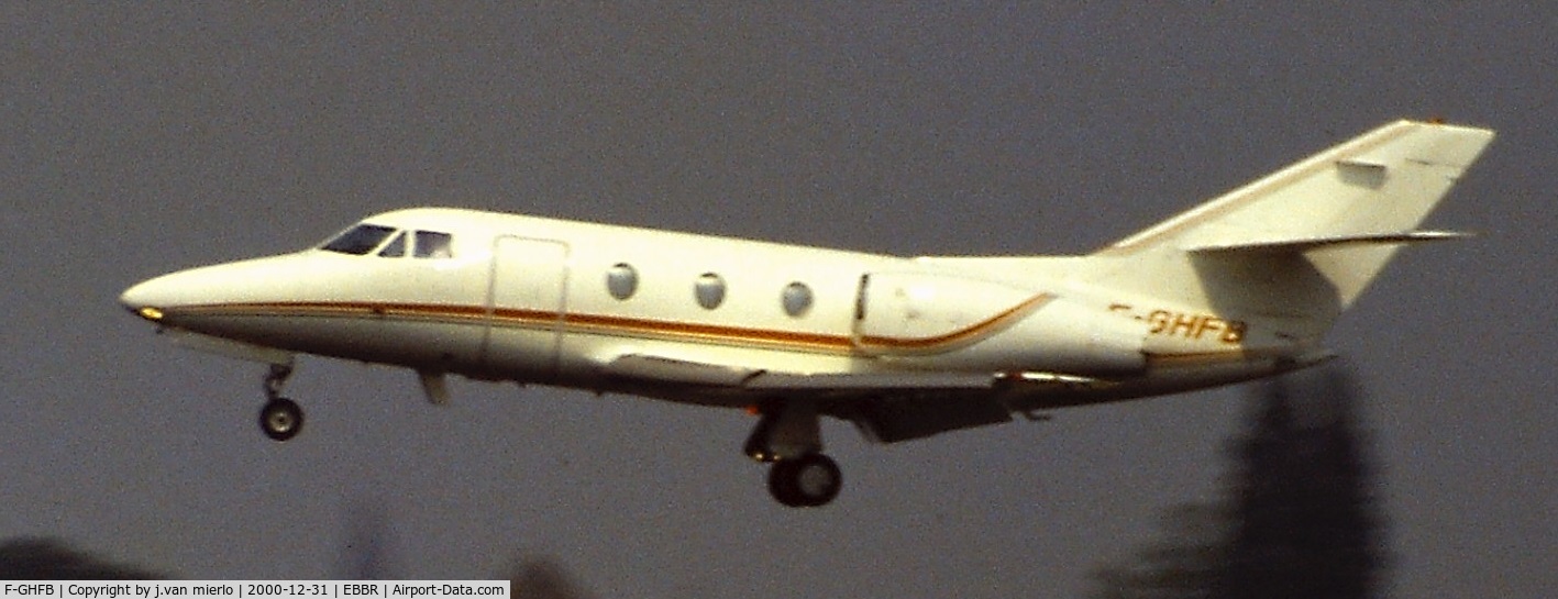 F-GHFB, 1980 Dassault Falcon 10 C/N 169, landing 25L at Brussels