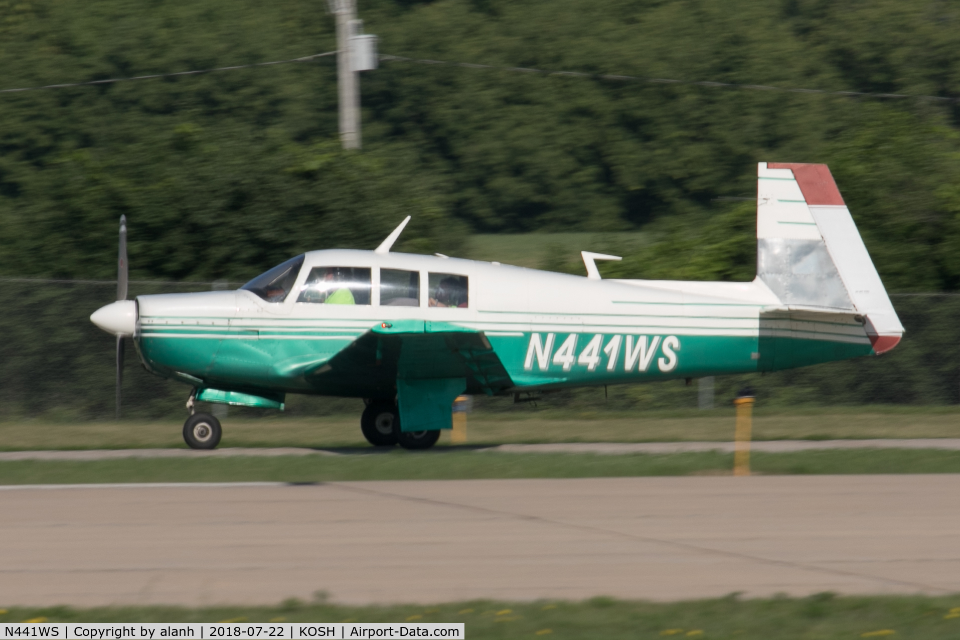 N441WS, 1966 Mooney M20F Executive C/N 670049, Arriving at AirVenture 2018 (in company with 60 other Mooneys)