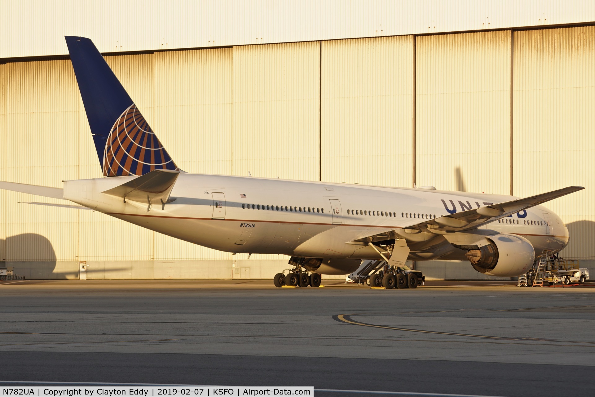 N782UA, 1997 Boeing 777-222 C/N 26948, SFO 2019.