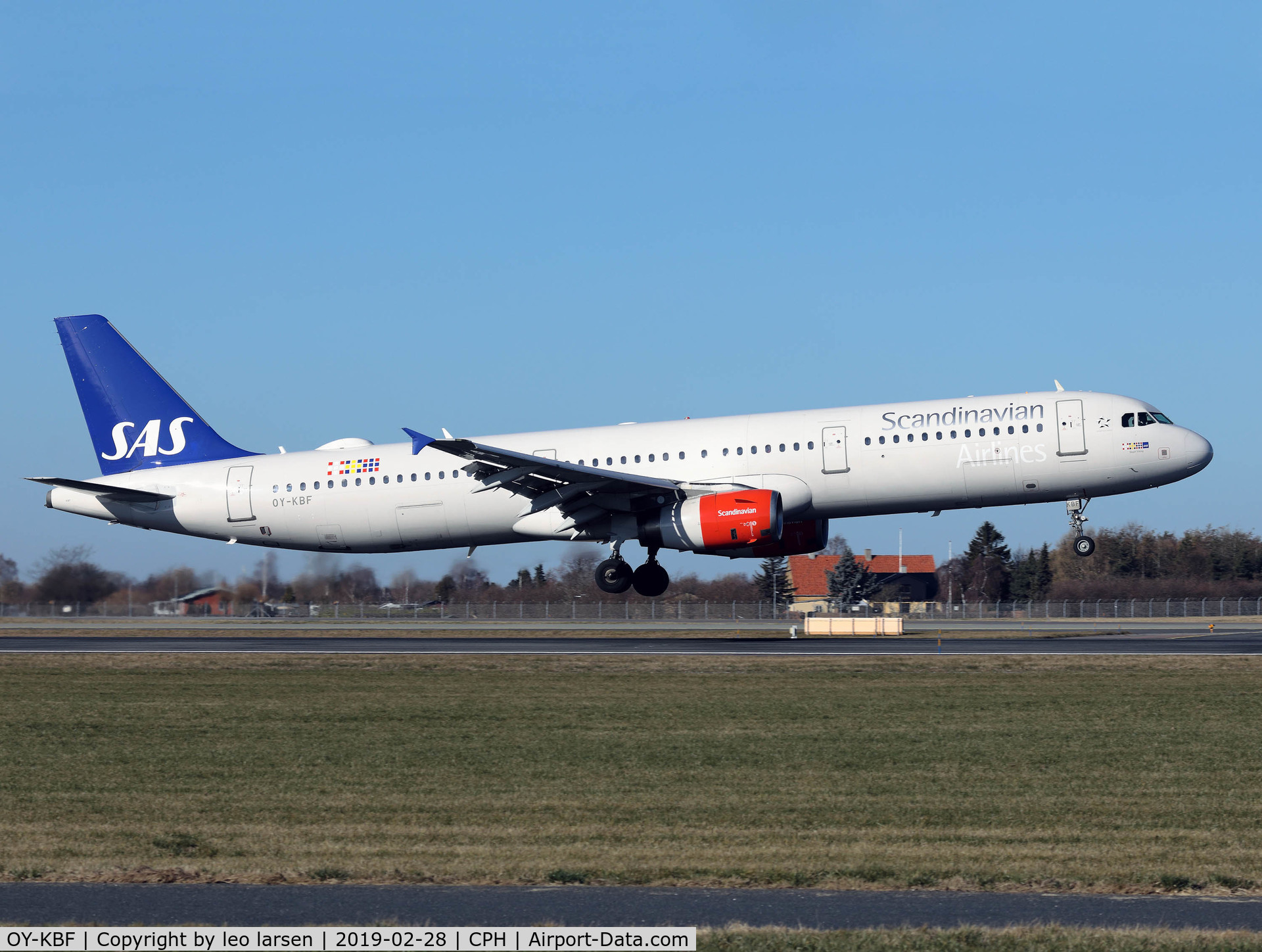 OY-KBF, 2002 Airbus A321-232 C/N 1807, Copenhagen 28.2.2019 L/D R-04L