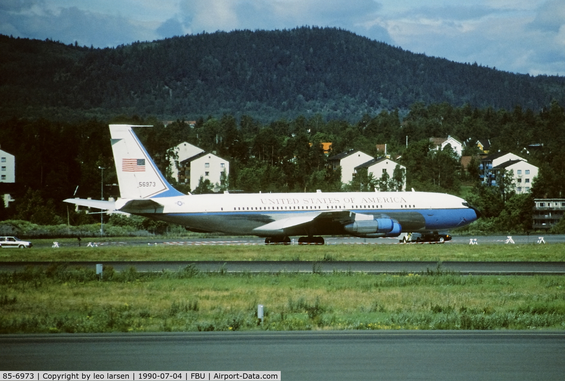 85-6973, 1969 Boeing 707-396C C/N 20043, Oslo Fornebu 4.7.1990
