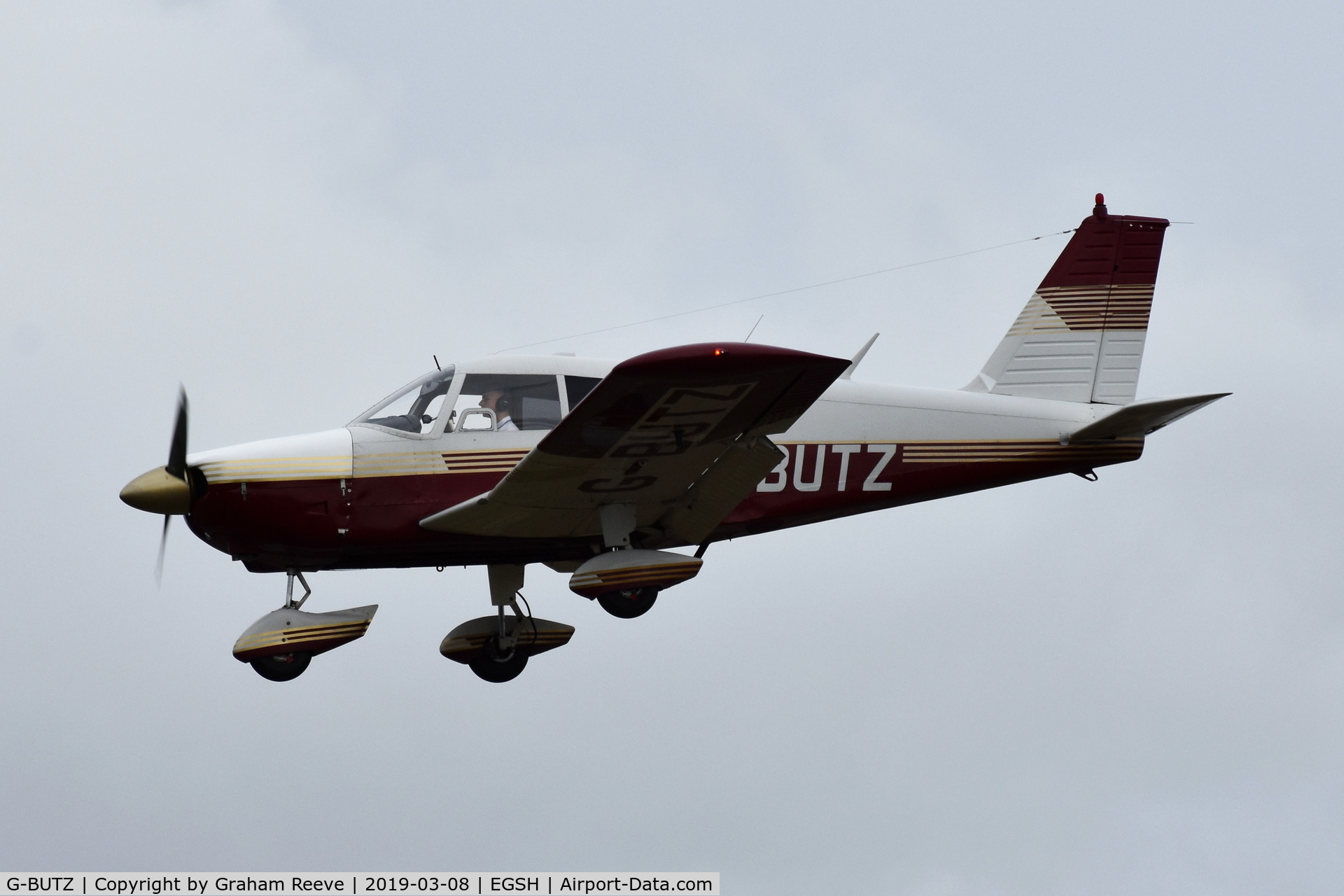 G-BUTZ, 1967 Piper PA-28-180 Cherokee C C/N 28-3107, Landing at Norwich.