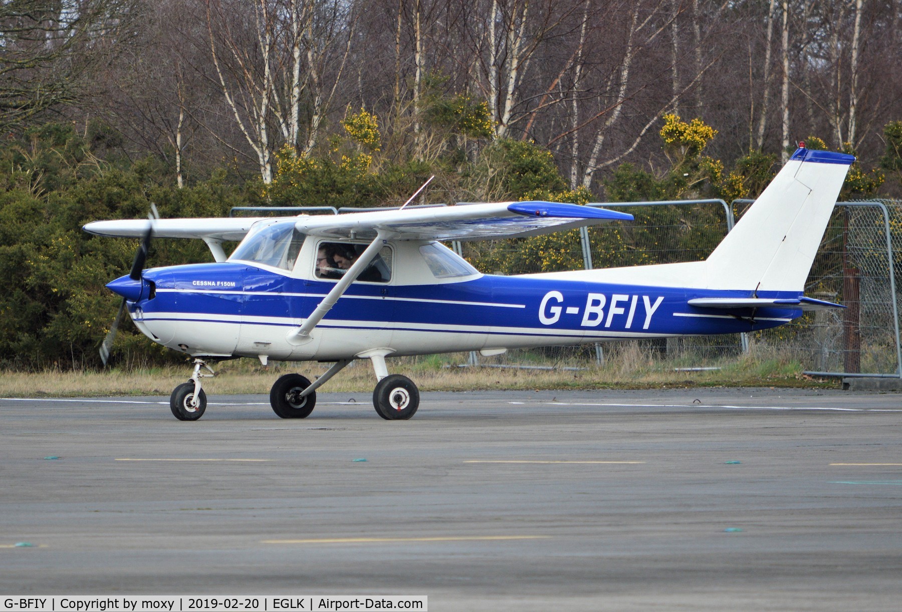 G-BFIY, 1977 Reims F150M C/N 1381, Reims Cessna F150M at Blackbushe. Ex OE-CMT