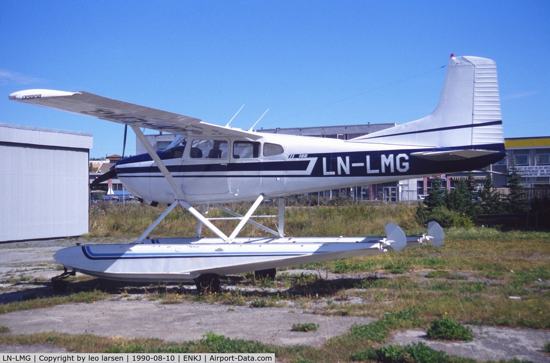 LN-LMG, Cessna A185F Skywagon 185 C/N 185-03278, Kjeller 10.8.1990