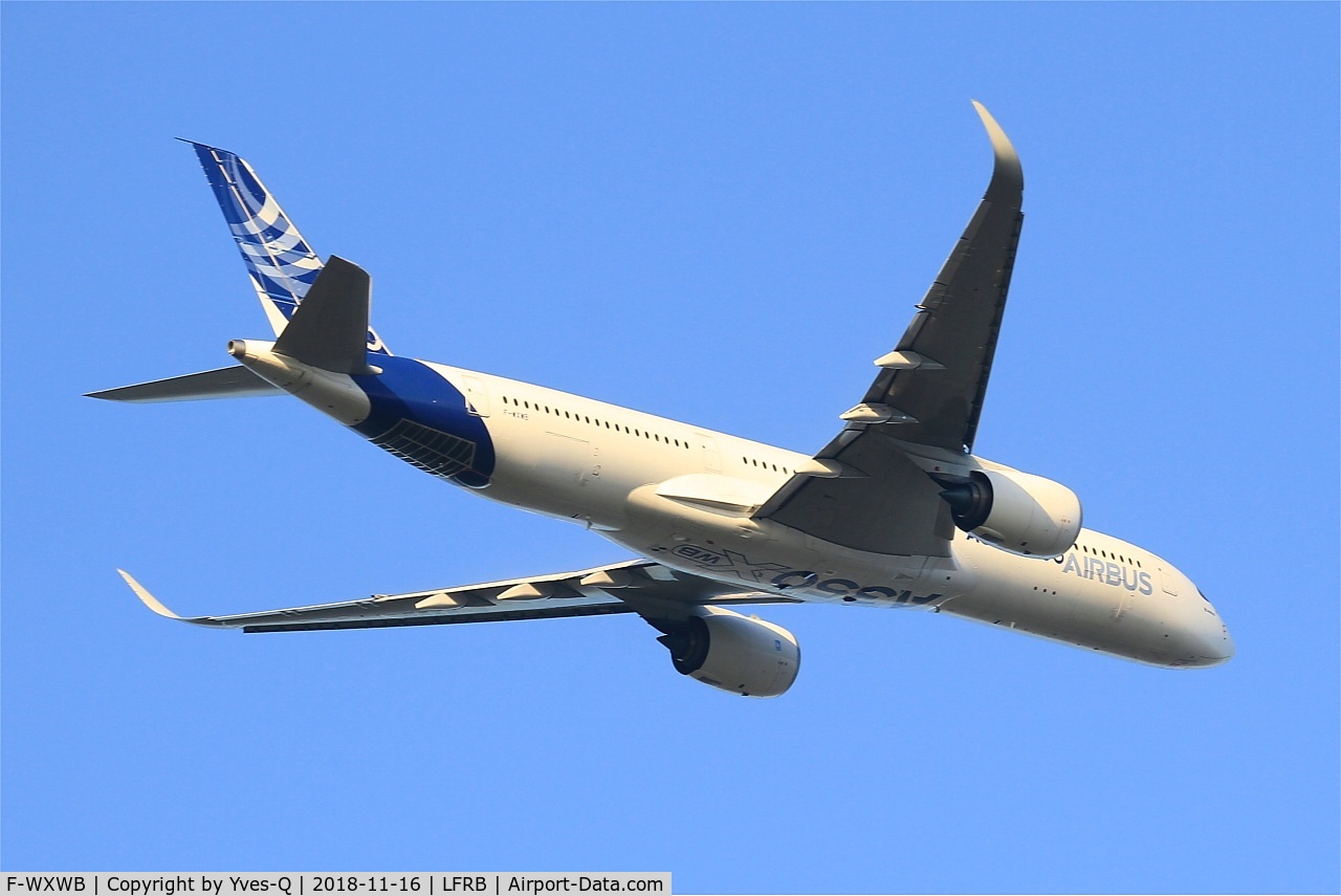 F-WXWB, 2013 Airbus A350-941 C/N 001, Airbus A350-941, Take off rwy 07R, Brest-Bretagne airport (LFRB-BES)