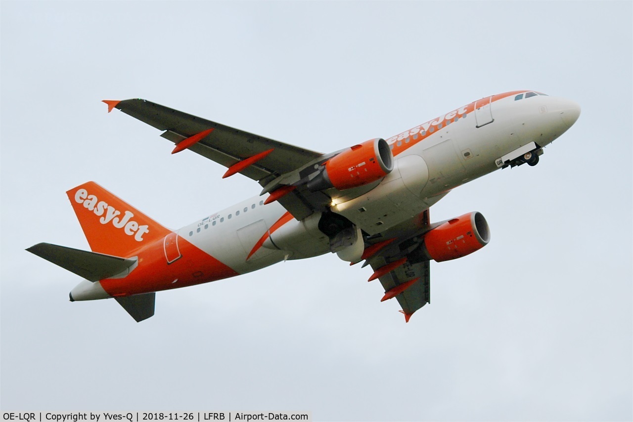 OE-LQR, 2009 Airbus A319-111 C/N 3854, Airbus A319-111, Take off rwy 07R, Brest-Bretagne airport (LFRB-BES)