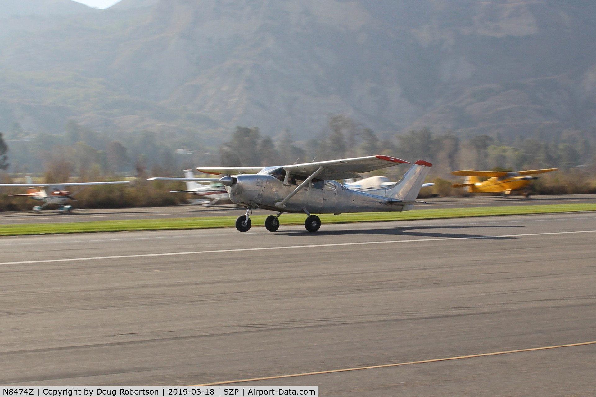 N8474Z, 1963 Cessna 210-5 C/N 205-0474, 1963 Cessna 210-5 (205) UTILINE, Continental IO-470-E 260 Hp, fixed gear version of 210-C, on runway 04. Advantages: more interior room and cheaper insurance.