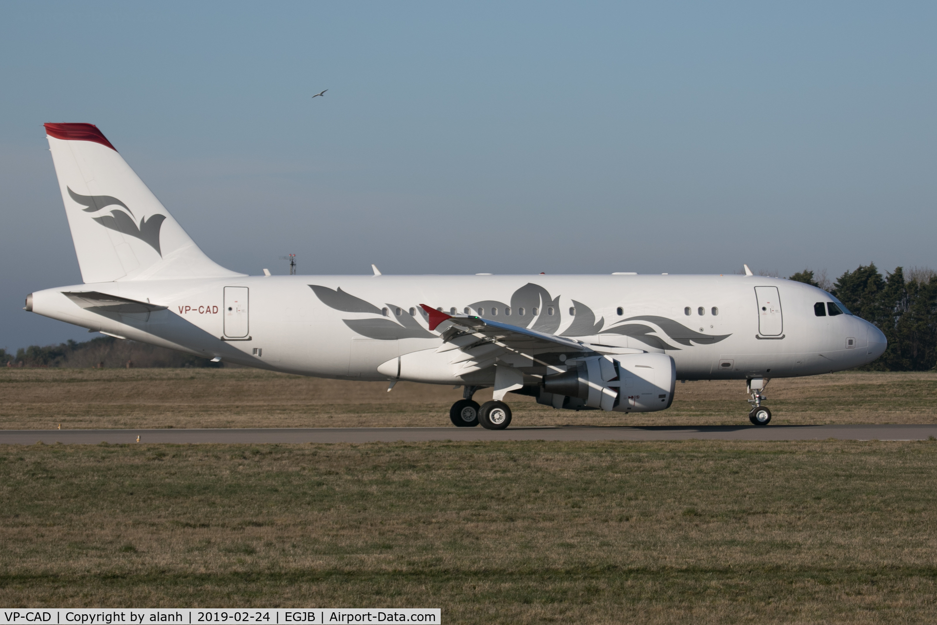 VP-CAD, 2012 Airbus ACJ319 (A319-115/CJ) C/N 5040, Landing at Guernsey