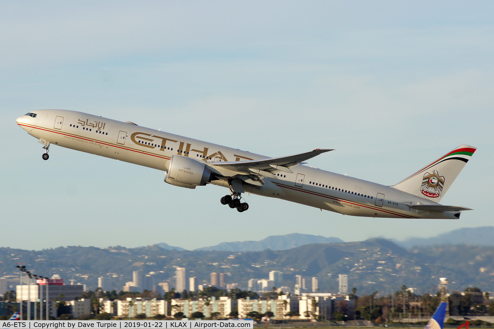 A6-ETS, 2014 Boeing 777-3FX/ER C/N 44548, No comment.