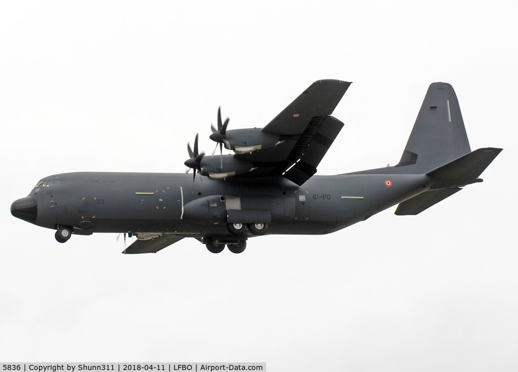 5836, 2017 Lockheed Martin C-130J-30 Hercules C/N 382-5836, Landing rwy 32L