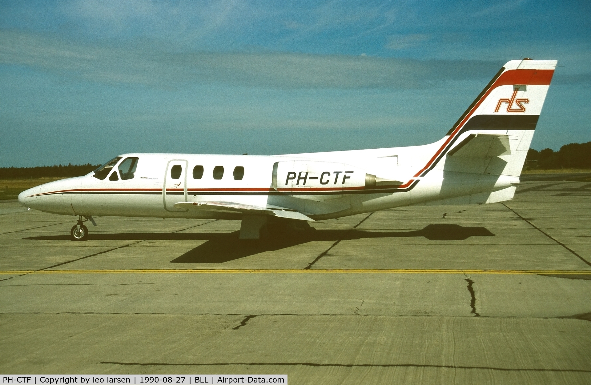 PH-CTF, 1974 Cessna 500 Citation I C/N 500-0177, Billund 27.8.1990