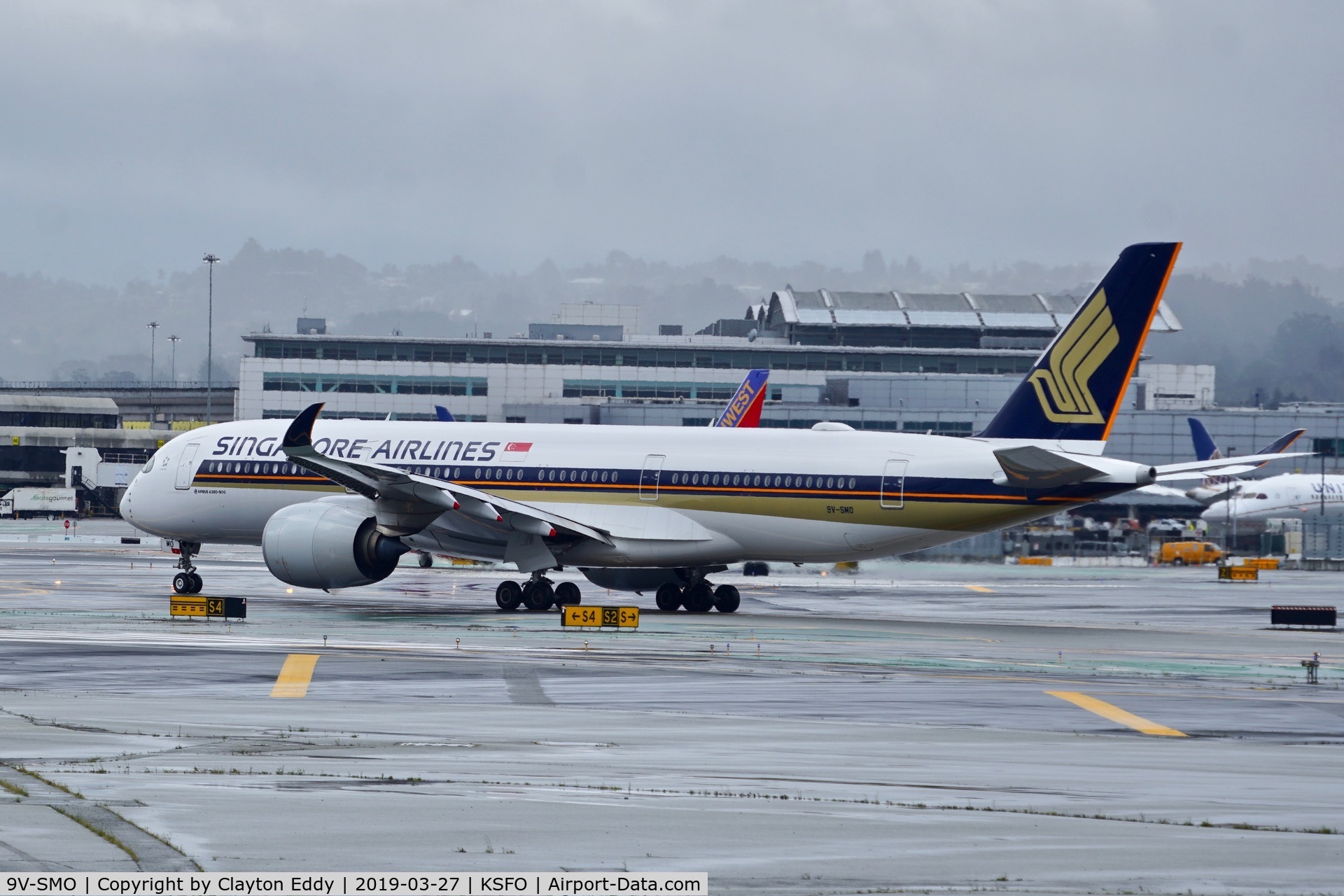 9V-SMO, 2017 Airbus A350-941 C/N 116, SFO 2019.