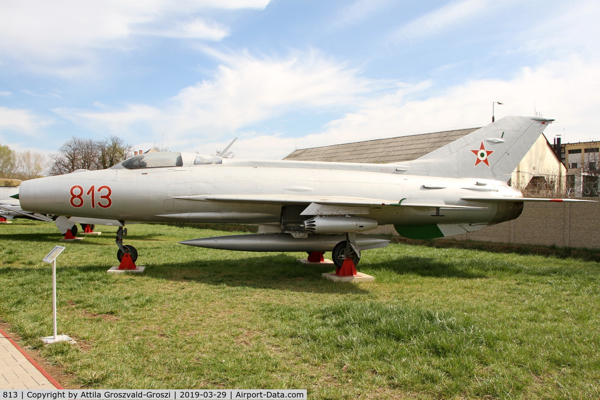 813, Mikoyan-Gurevich MiG-21F-13 C/N 741813, RepTár. Szolnok aviation history museum, Hungary