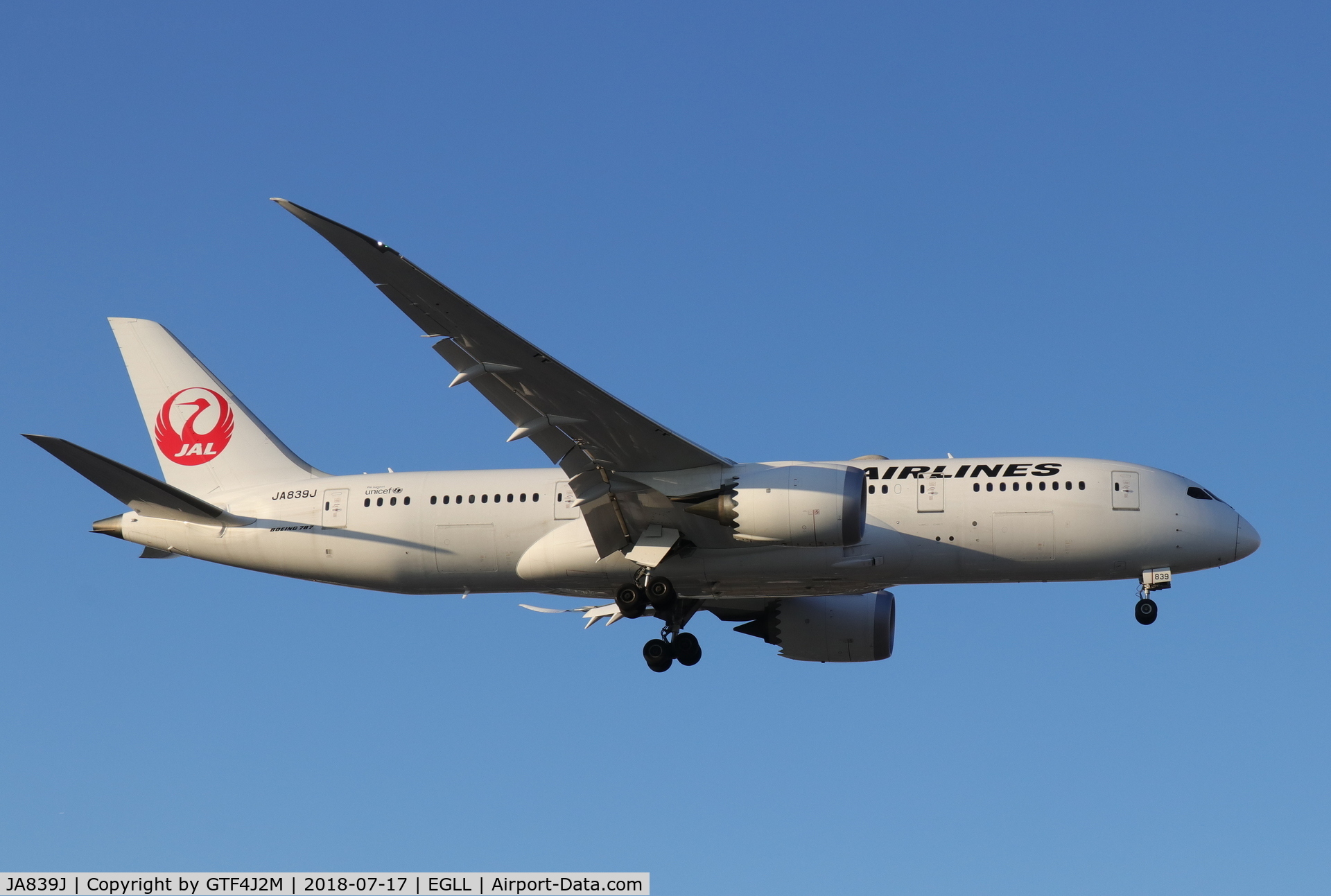 JA839J, 2014 Boeing 787-8 Dreamliner C/N 34853, JA839J at Heathrow 17.7.18