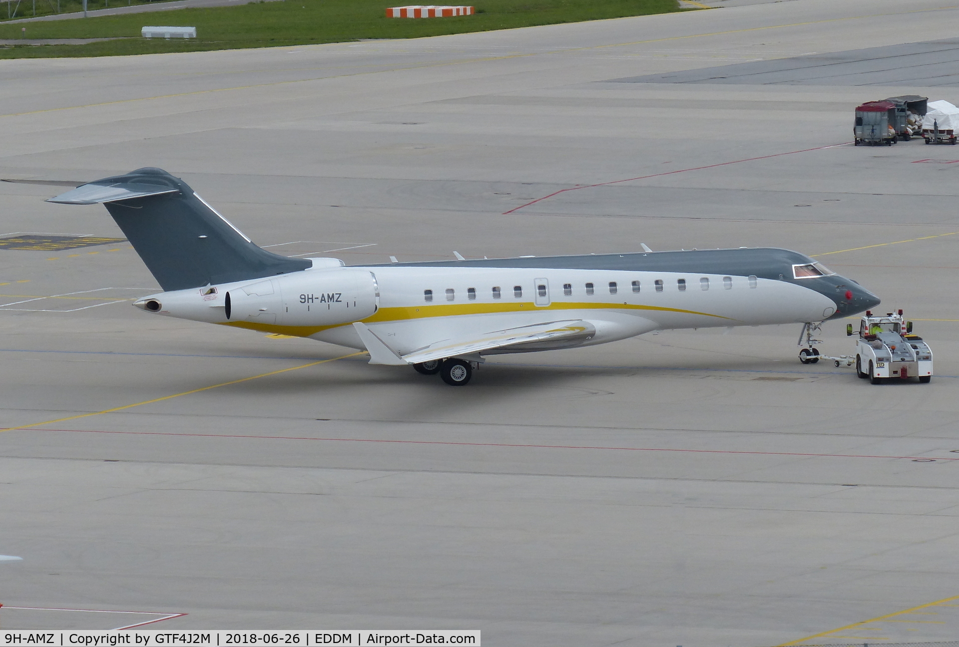 9H-AMZ, 2014 Bombardier BD-700-1A11 Global 6000 C/N 9656, 9H-AMZ  at Munich 26.6.18