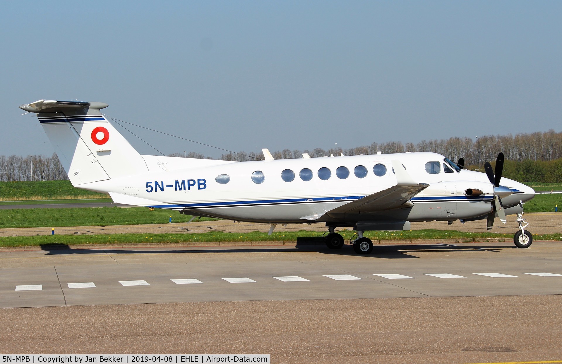 5N-MPB, 1999 Beechcraft 350 Super King Air C/N FL-238, Lelystad Airport