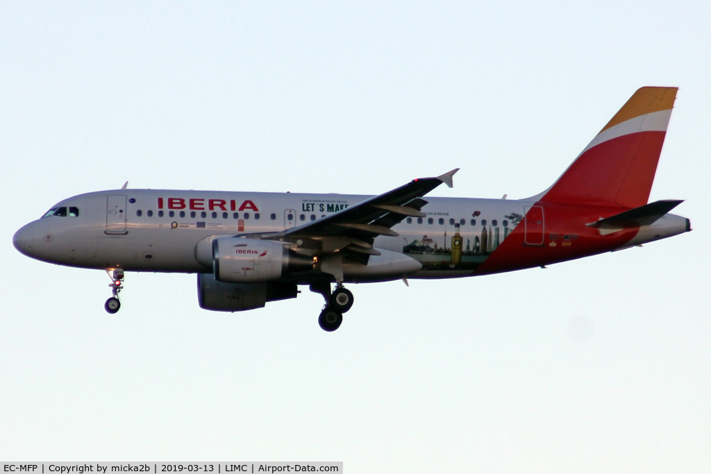 EC-MFP, 1999 Airbus A319-111 C/N 998, Landing. Scrapped in february 2021.