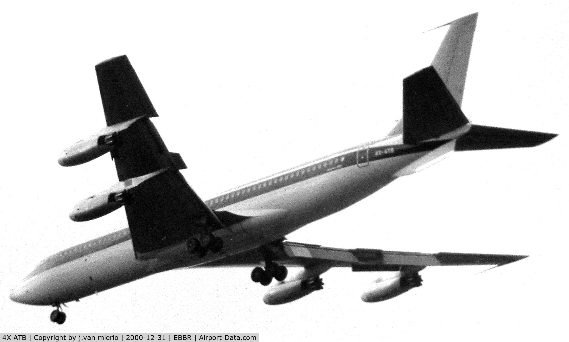 4X-ATB, 1961 Boeing 707-458 C/N 18071, Landing 25L Brussels '80s
