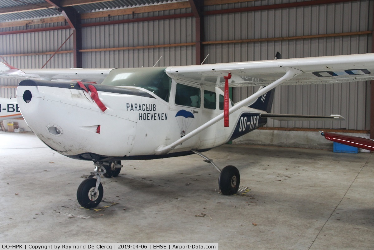 OO-HPK, 1980 Cessna U206G Stationair C/N U20605788, At Breda Airport.