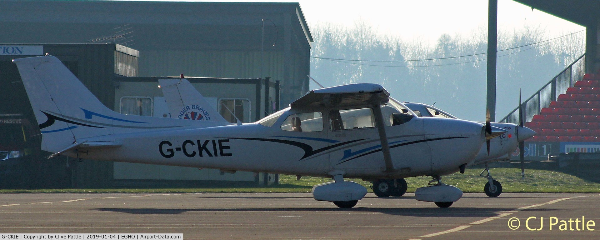 G-CKIE, 2011 Cessna 172S C/N 172S11118, Parked @ Thruxton
