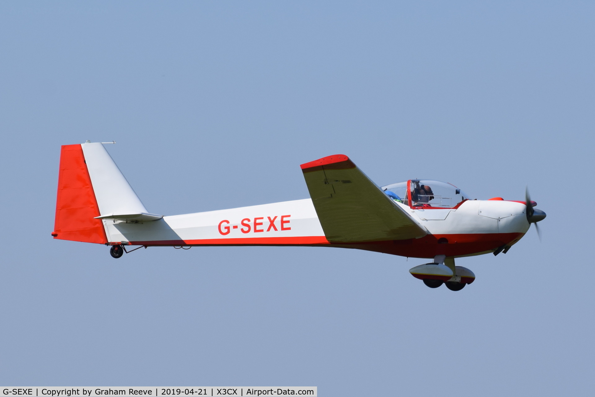G-SEXE, 1986 Scheibe SF-25C Falke C/N 44396, Departing from Northrepps.