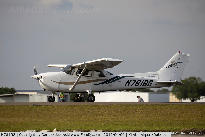 N781BG, 2000 Cessna 172R C/N 17280974, Cessna 172R Skyhawk  C/N 17280974, N781BG