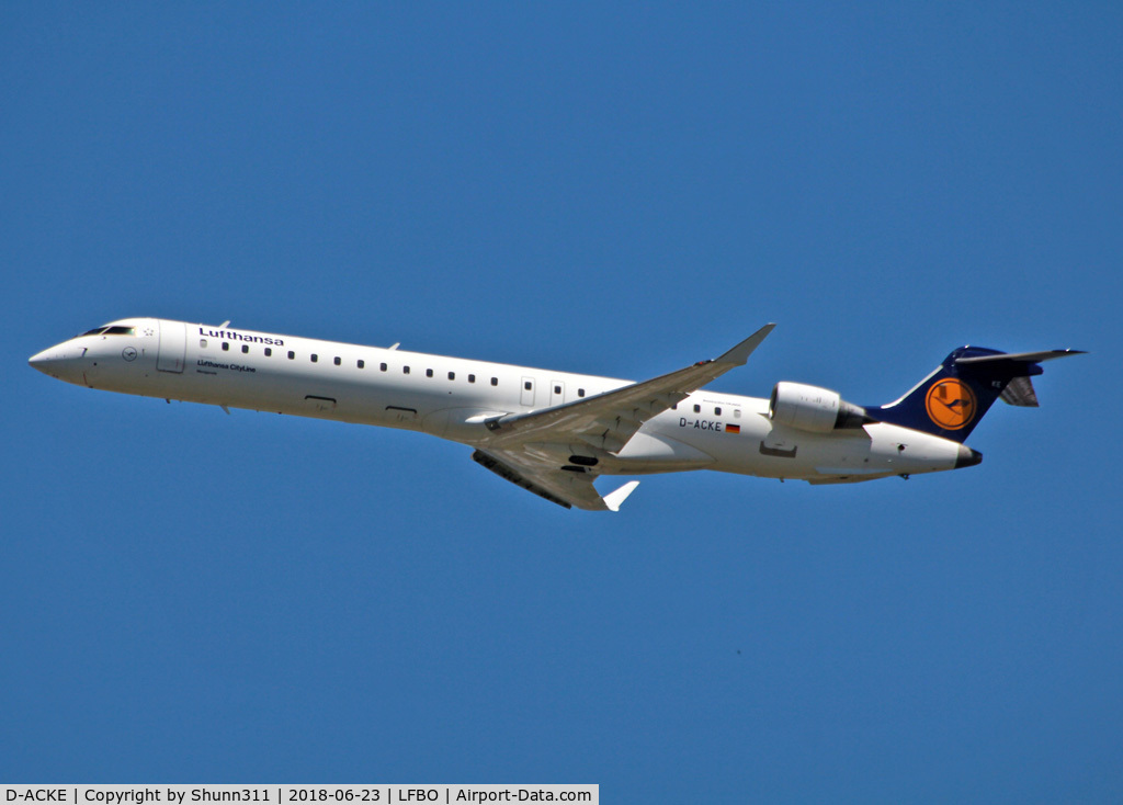 D-ACKE, 2006 Bombardier CRJ-900LR (CL-600-2D24) C/N 15081, Climbing after take off... Lufthansa titles only...