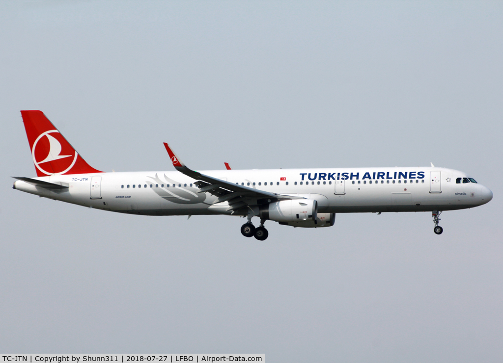 TC-JTN, 2016 Airbus A321-231 C/N 7274, Landing rwy 32L
