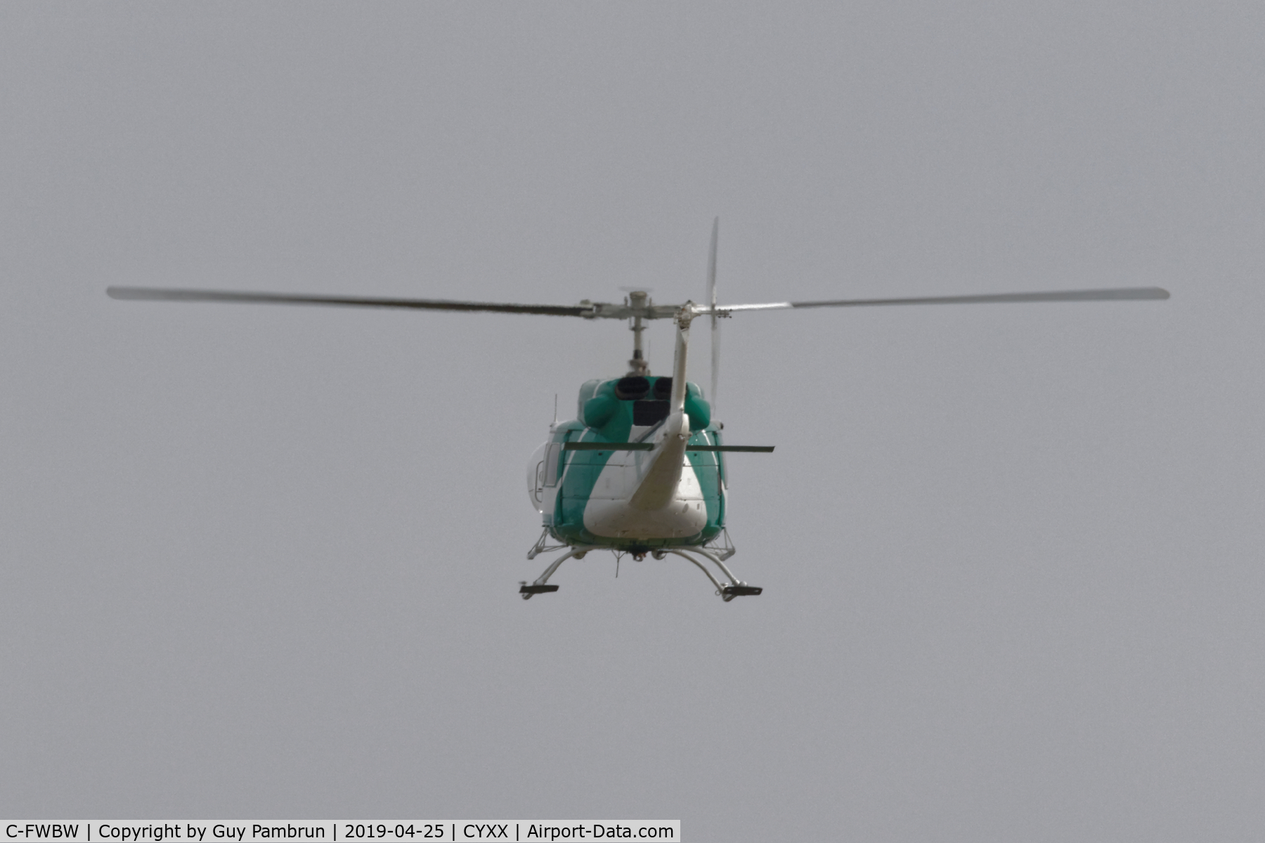C-FWBW, 1988 Bell 212 C/N 31300, Landing