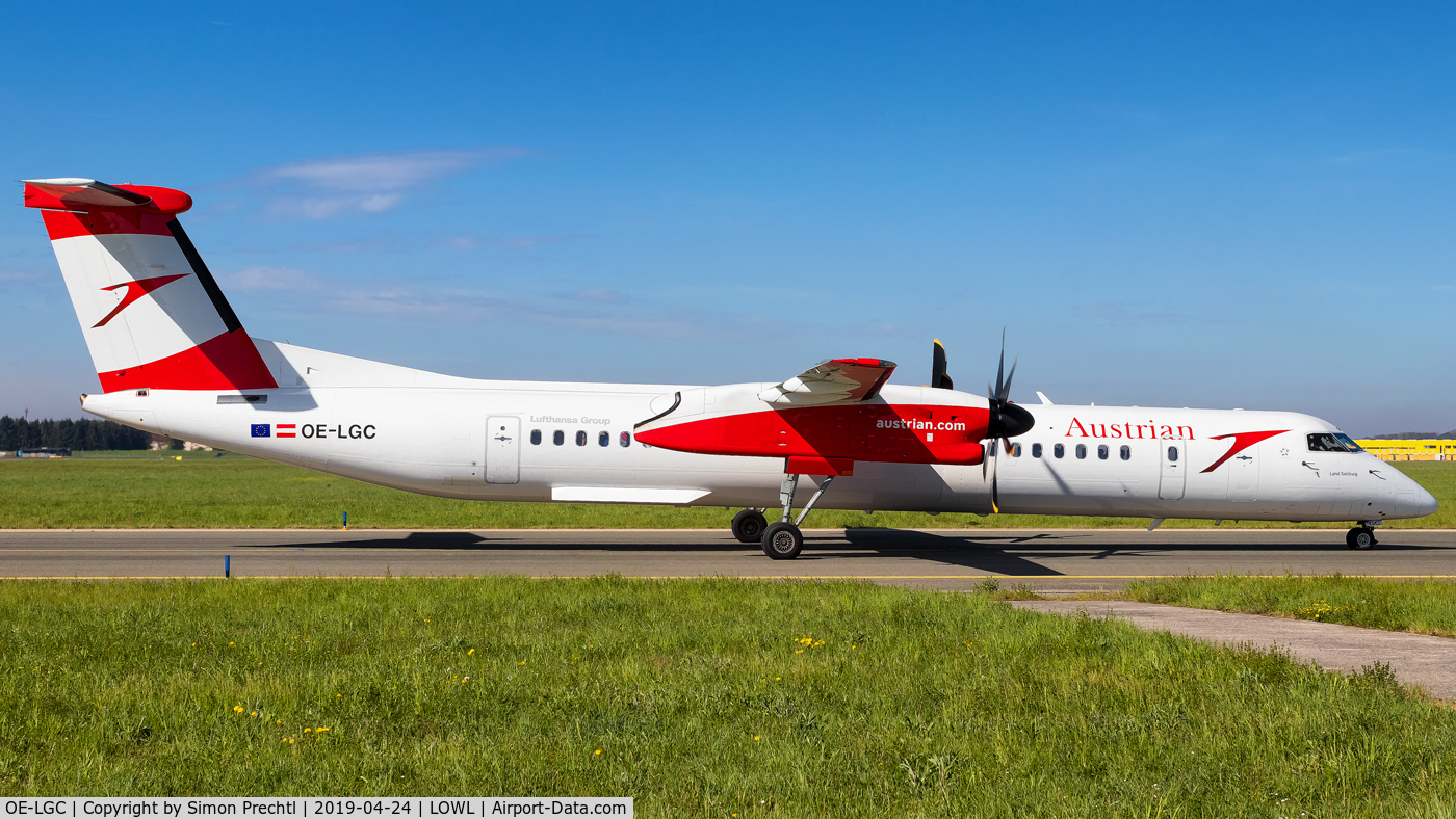 OE-LGC, 2000 De Havilland Canada DHC-8-402Q Dash 8 C/N 4026, OE-LGC @ Linz Airport