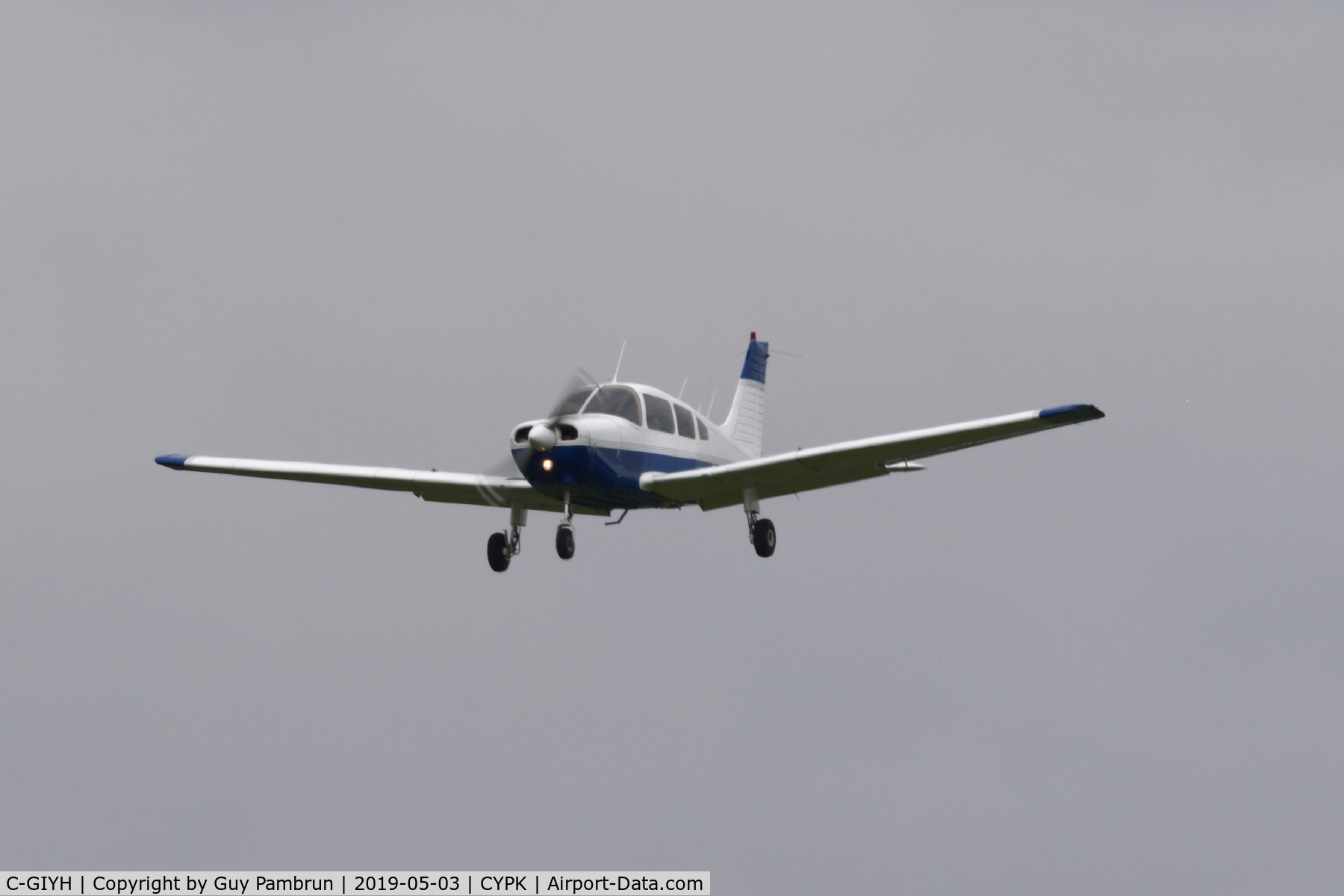 C-GIYH, 1977 Piper PA-28-161 C/N 28-7816234, Landing